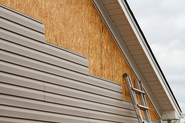 24/7 Emergency Siding experts in Canton, IL